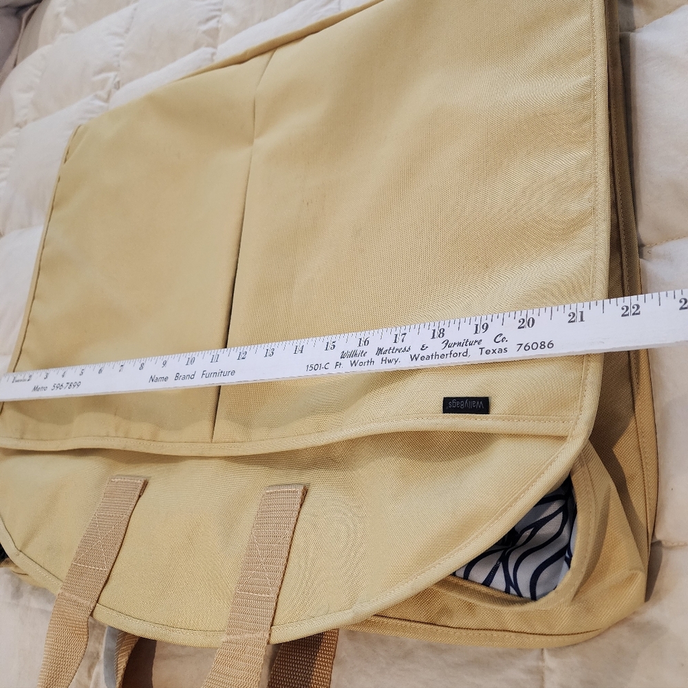 Wally Bags 40 Yellow Deluxe Garment Bag - Picture 3 of 9